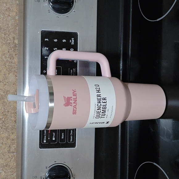 Stanley 40 oz pink dust cup - Picture 2 of 2